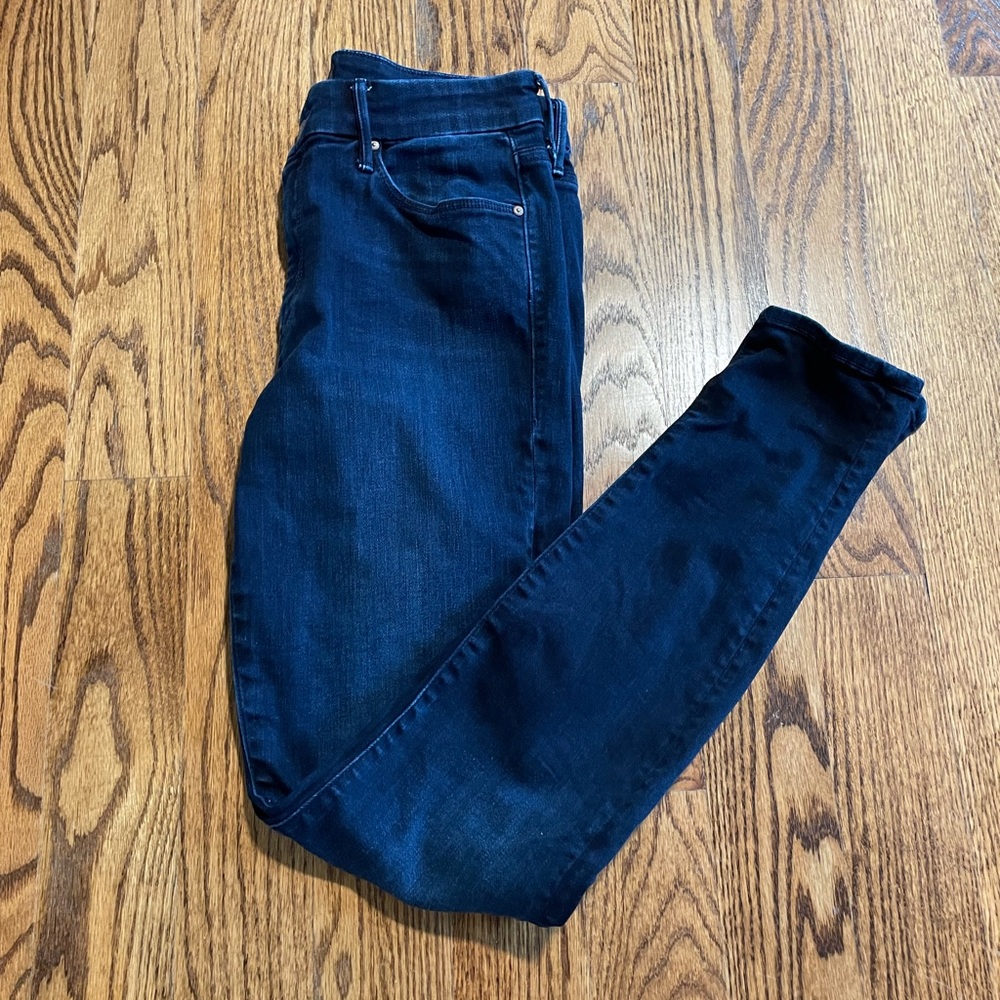 MOTHER The Super Looker jeans size 28